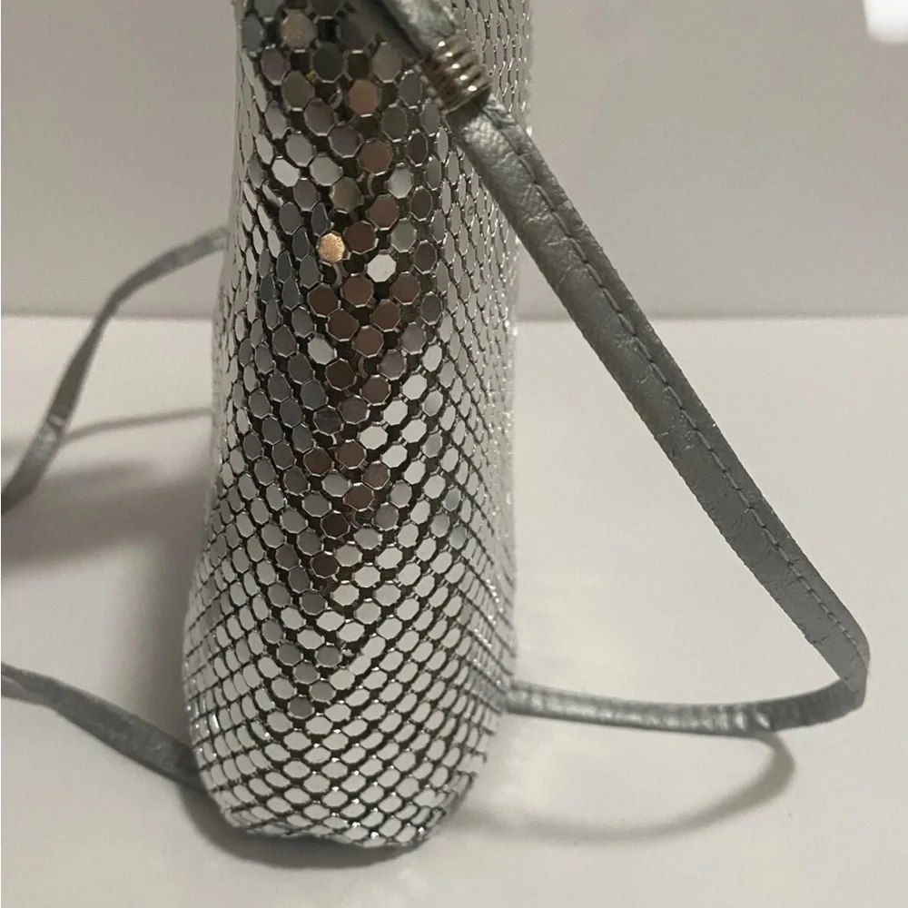 Vintage Aluminum Silver Mesh Clutch - Picture 3 of 7
